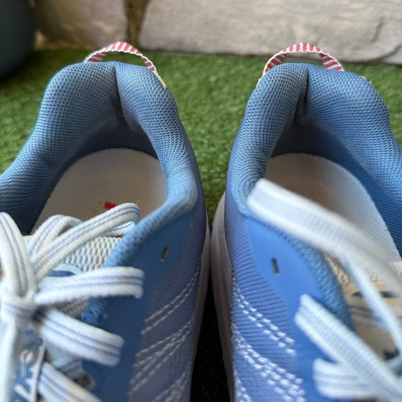 Hoka One One Clifton 6 Women’s Running Sneakers - Picture 8 of 10